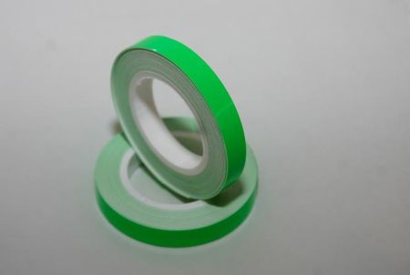Prúžky na kolesá s aplikátorom - zelené fluorescentné - materiál 3M 